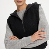 Sleeveless knitted top w/jersey hood