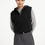 Sleeveless knitted top w/jersey hood