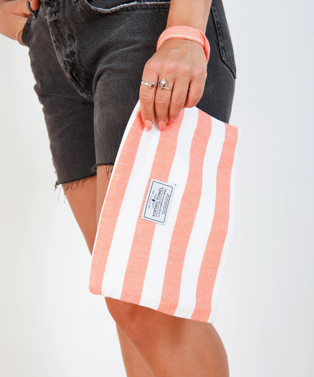 The MIRA | Wet-Dry Bag - Small (coral)