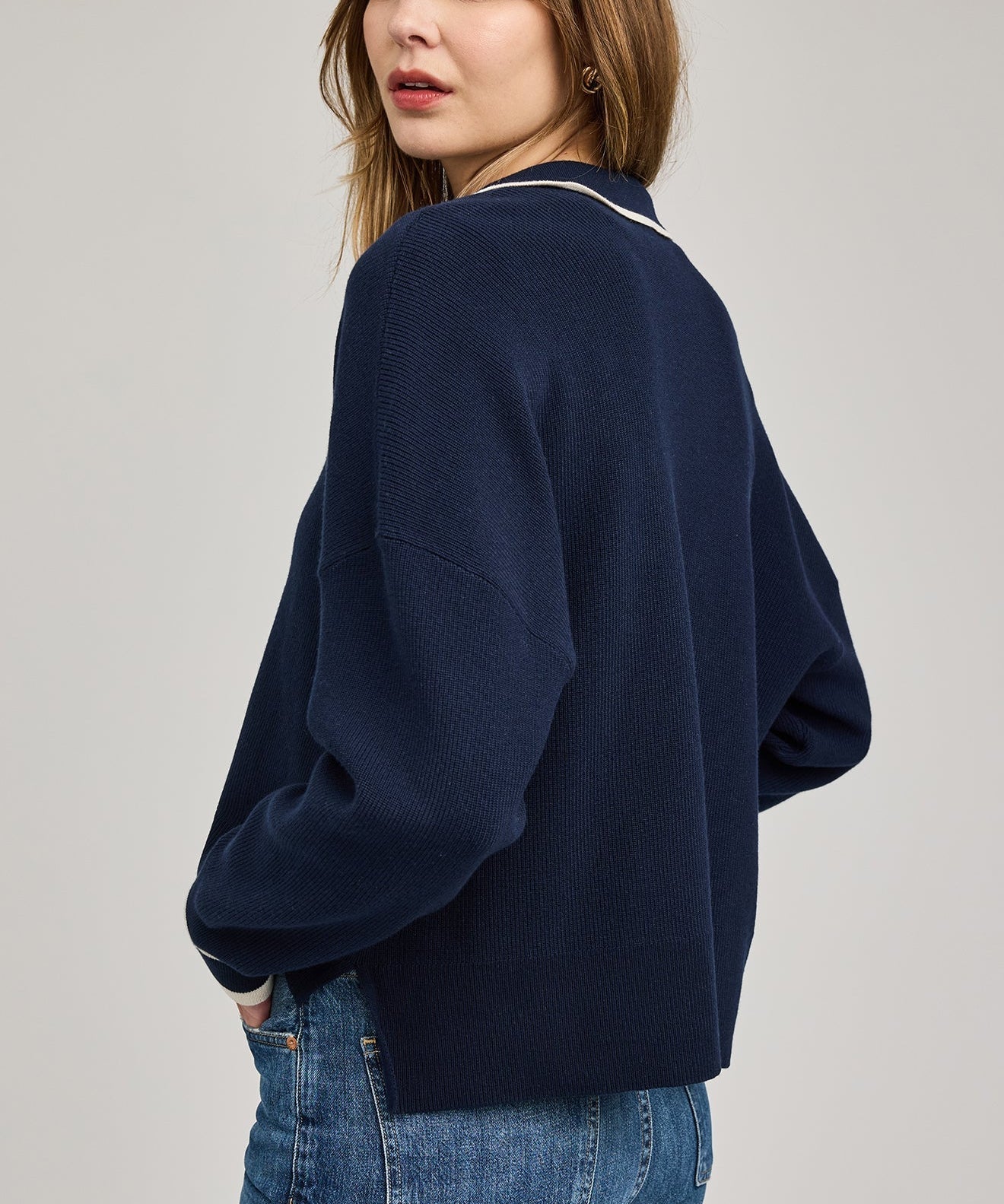 Tristan v-neck