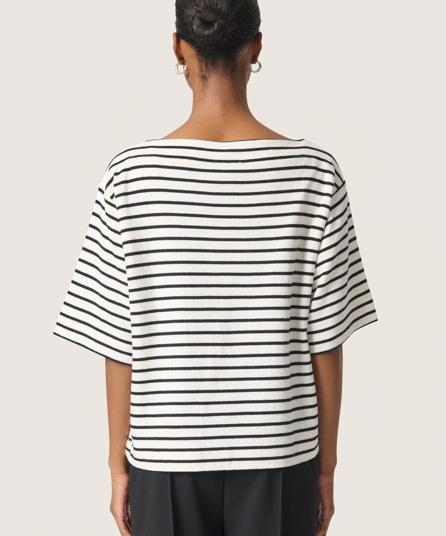 Ingina Sweater