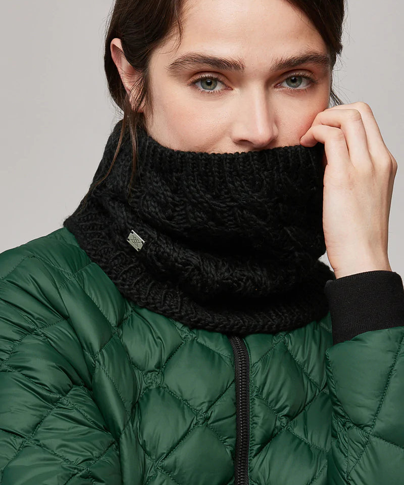 Clea Neck Warmer